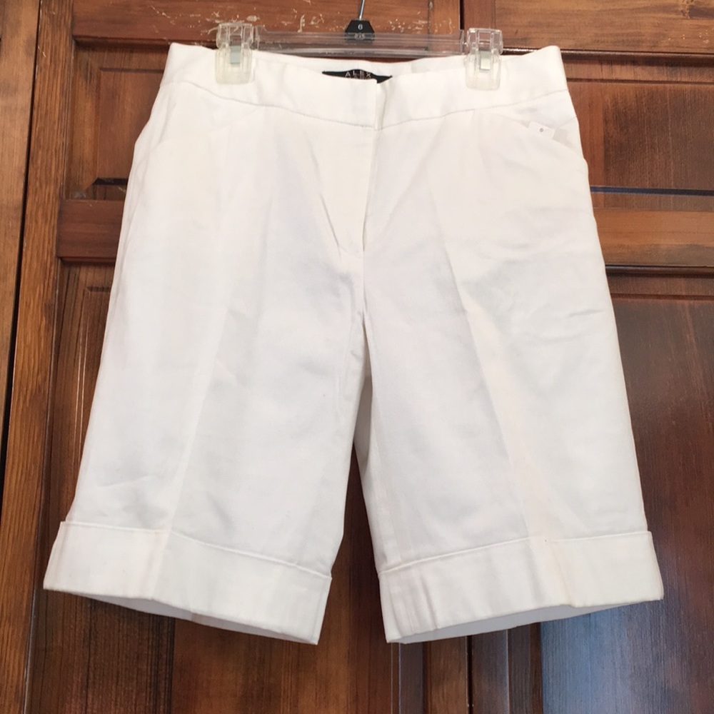 White Alex Marie shorts.NWT